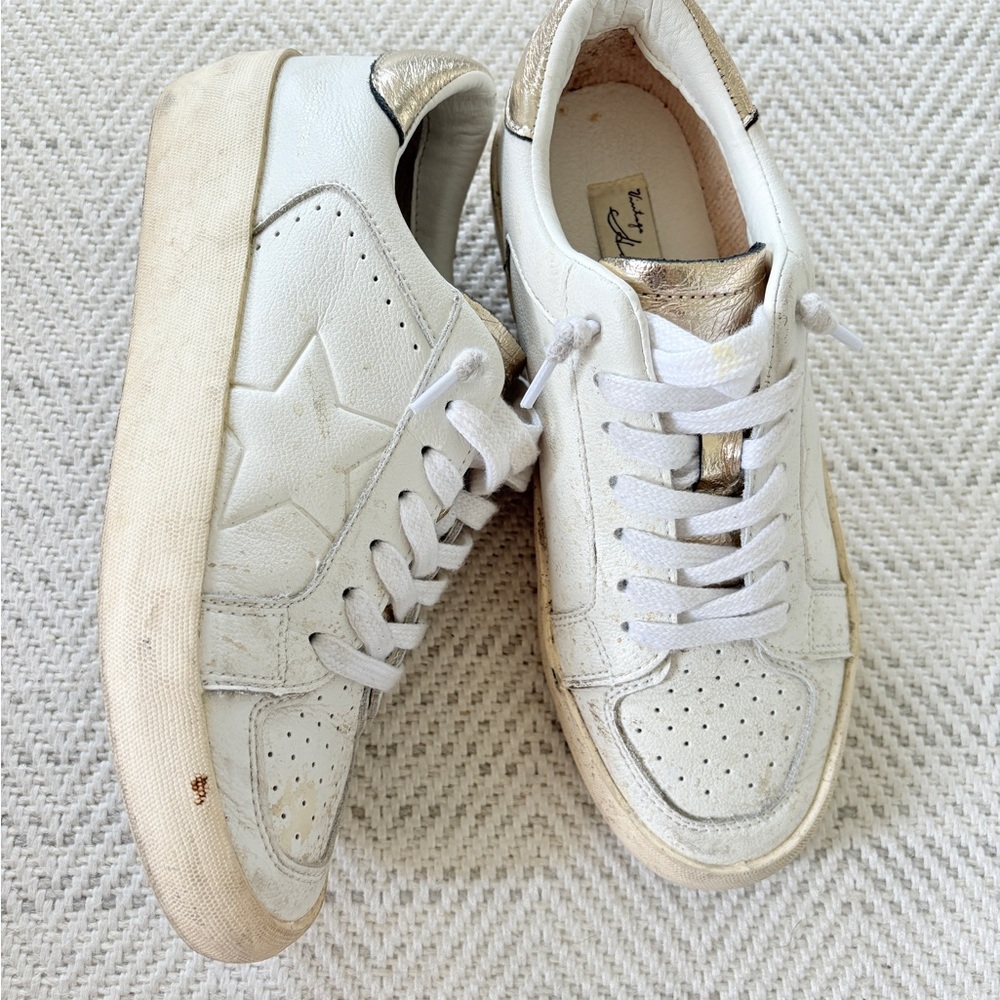 Vintage Havana White and Gold Sneakers